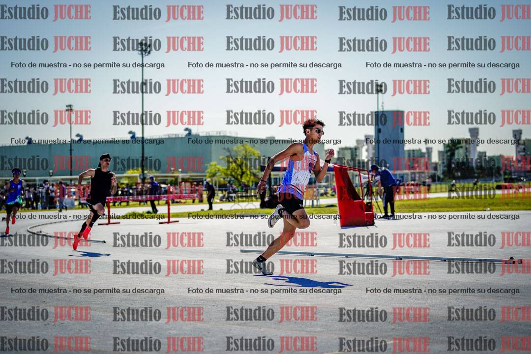 Fotos de los 400 m llanos de varones