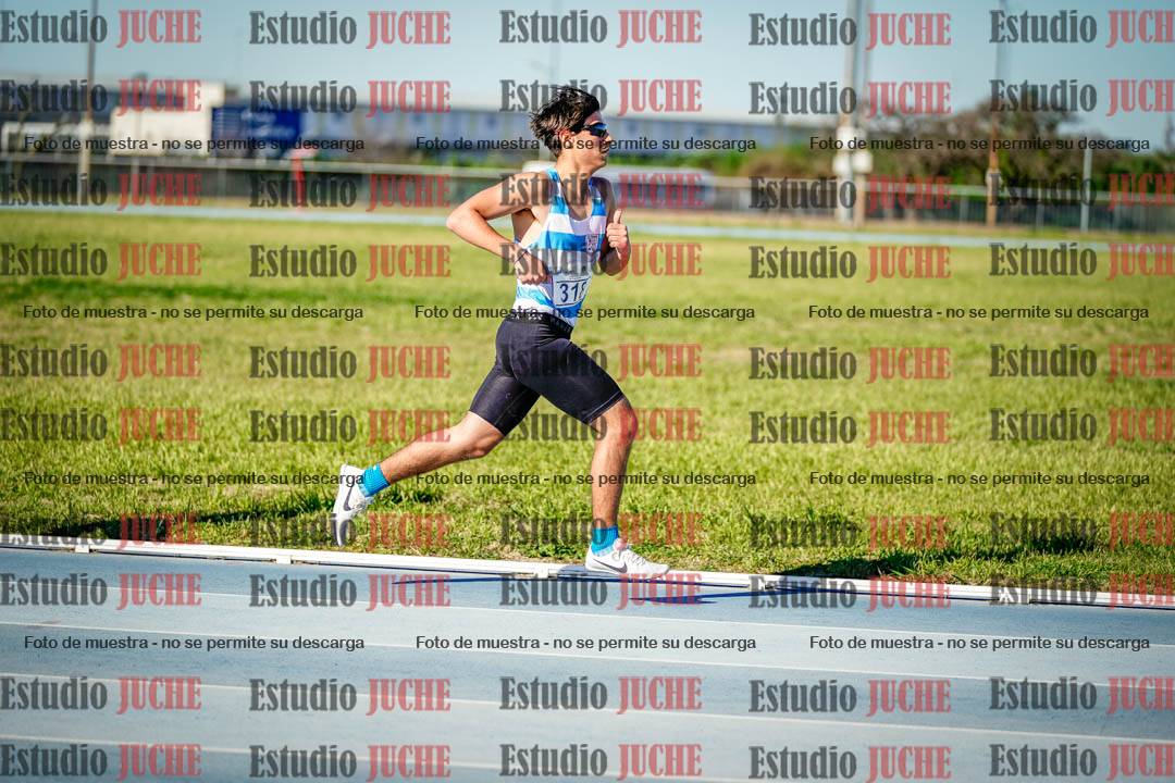 Fotos de los 2000 m llanos de varones