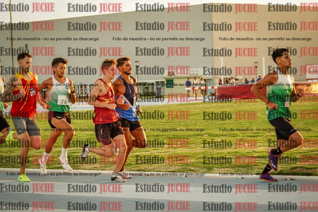 Fotos de los 3000 m llanos de varones