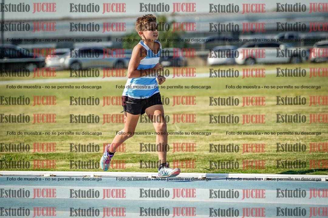 Fotos de los 600 m llanos de varones