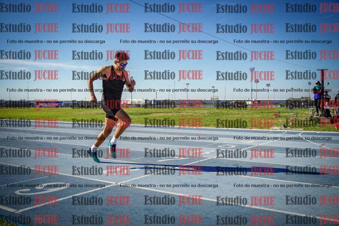 Fotos de los 400 m llanos de varones