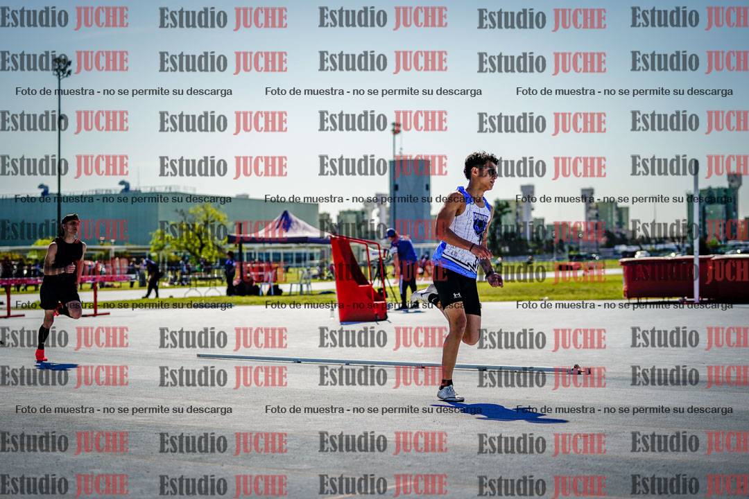 Fotos de los 400 m llanos de varones