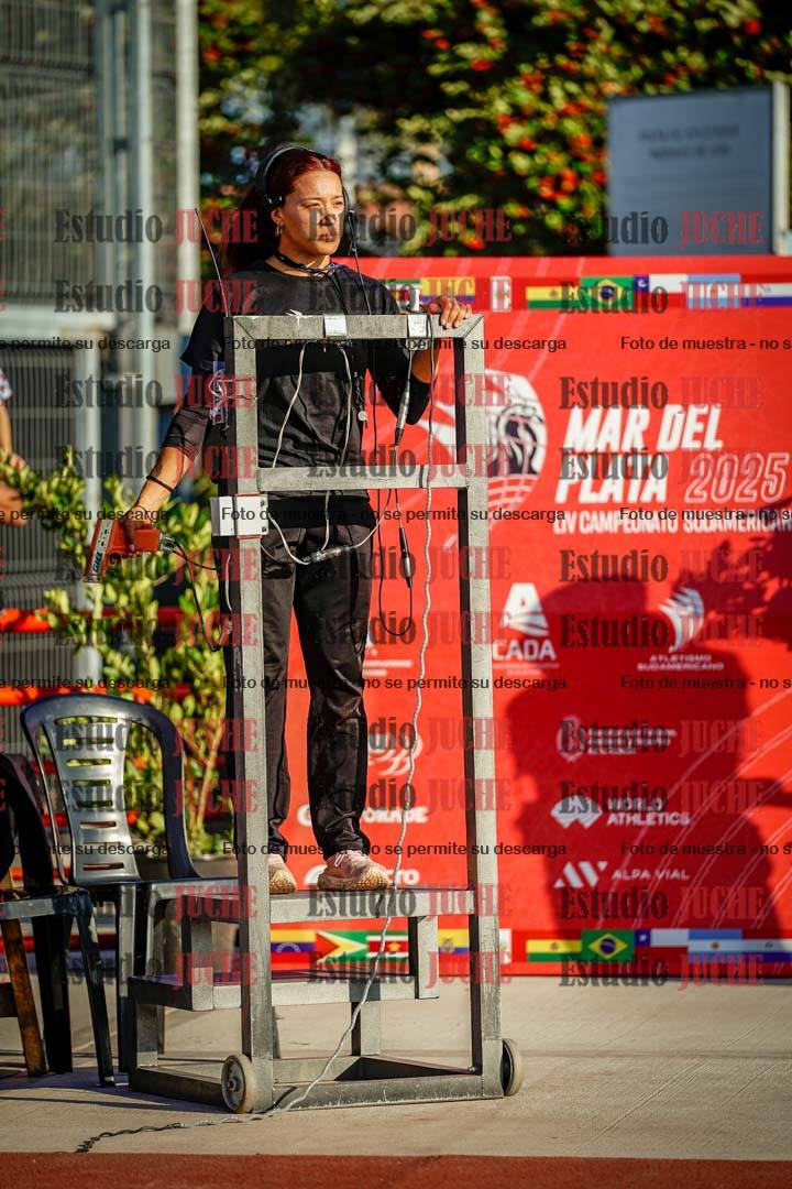 Fotos de algunos extras y podios del día 1
