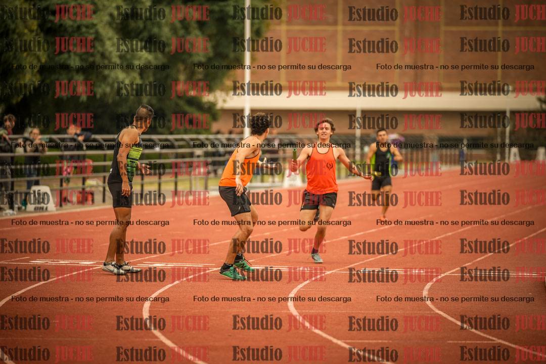 Fotos de las Postas 4x400 m de varones