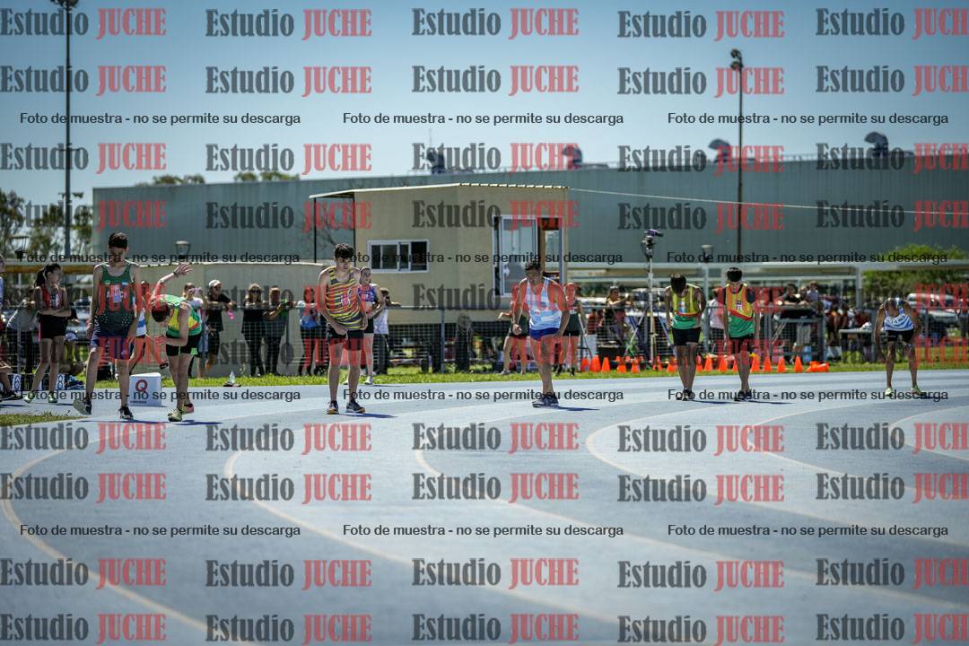 Fotos de los 800 m llanos de varones