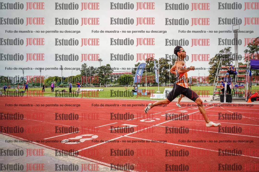 Fotos de los 400 m llanos de varones