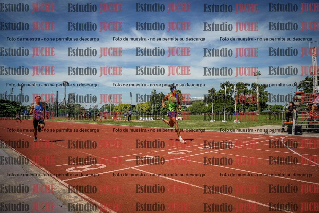 Fotos de los 400 m llanos de varones
