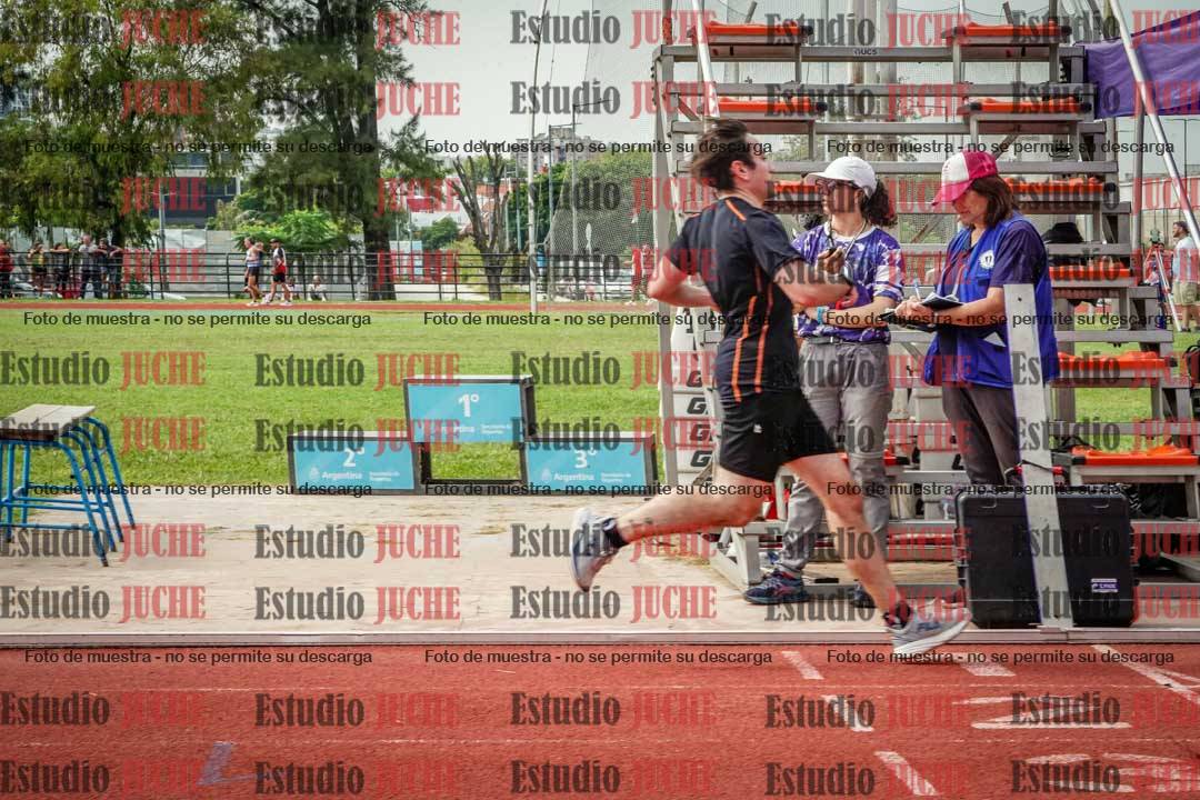 Fotos de los 3000 m llanos de varones