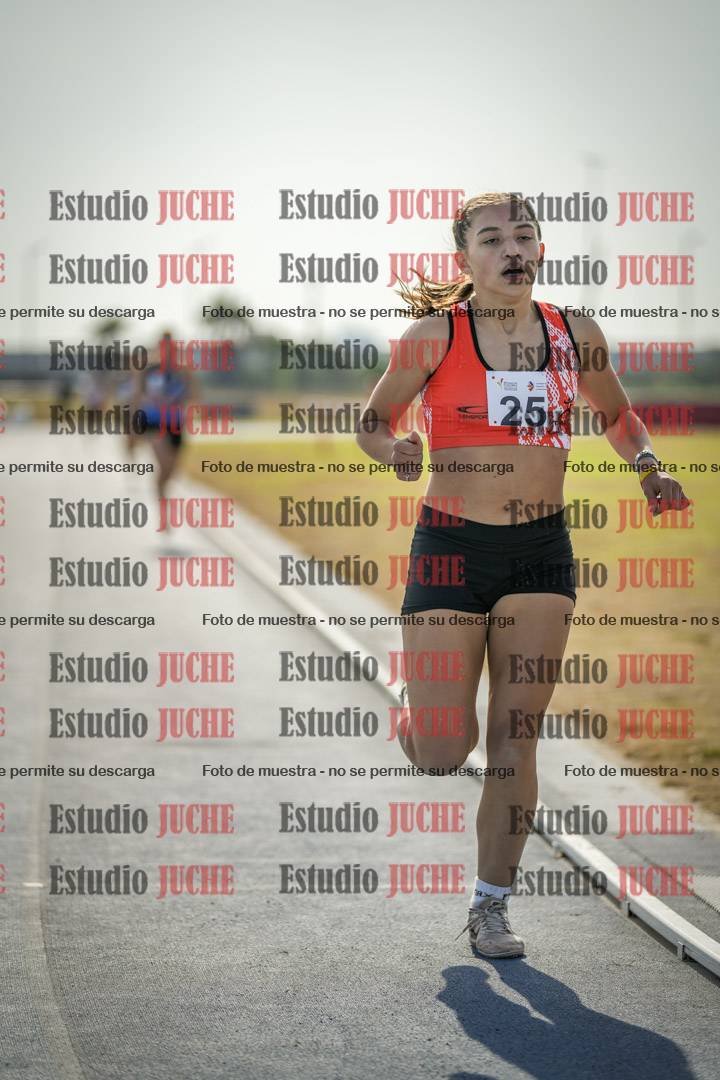Fotos de los 800 m llanos de mujeres - combinadas 7