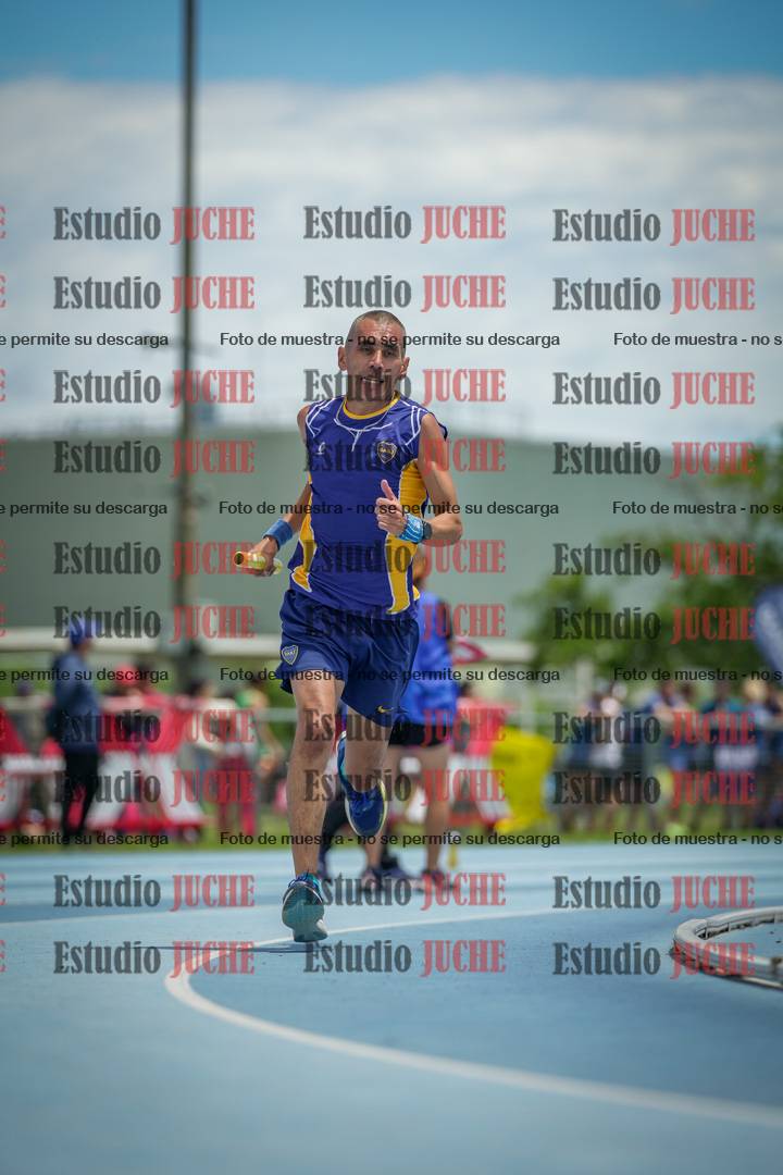 Fotos durante el transcurso de los relevos 20' para running teams - serie 2