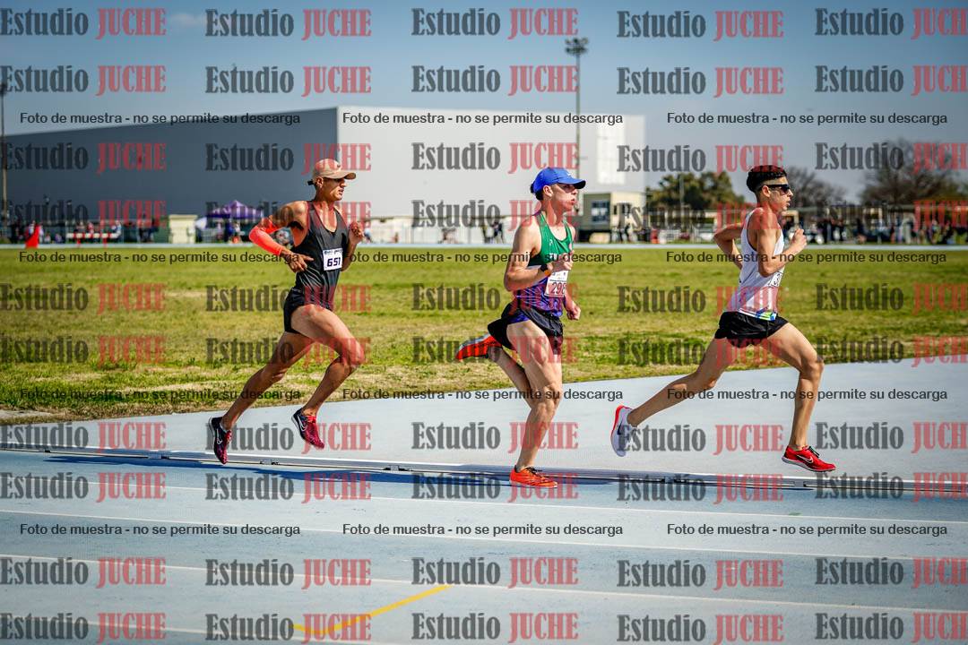 Fotos de los 3000 m llanos de varones