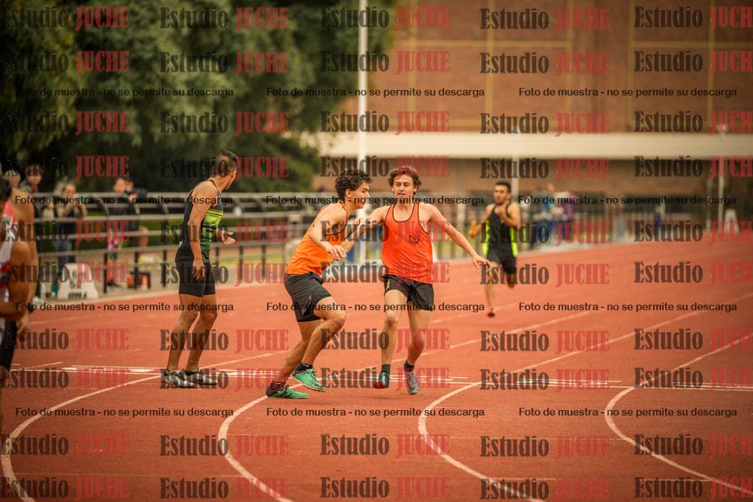 Fotos de las Postas 4x400 m de varones