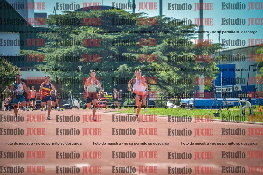 Fotos de los 100 m llanos de varones