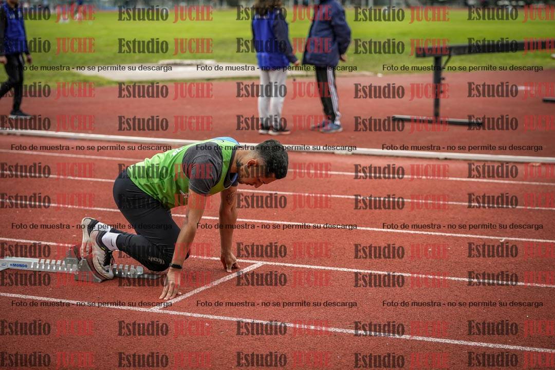 Fotos de los 400 m llanos de varones