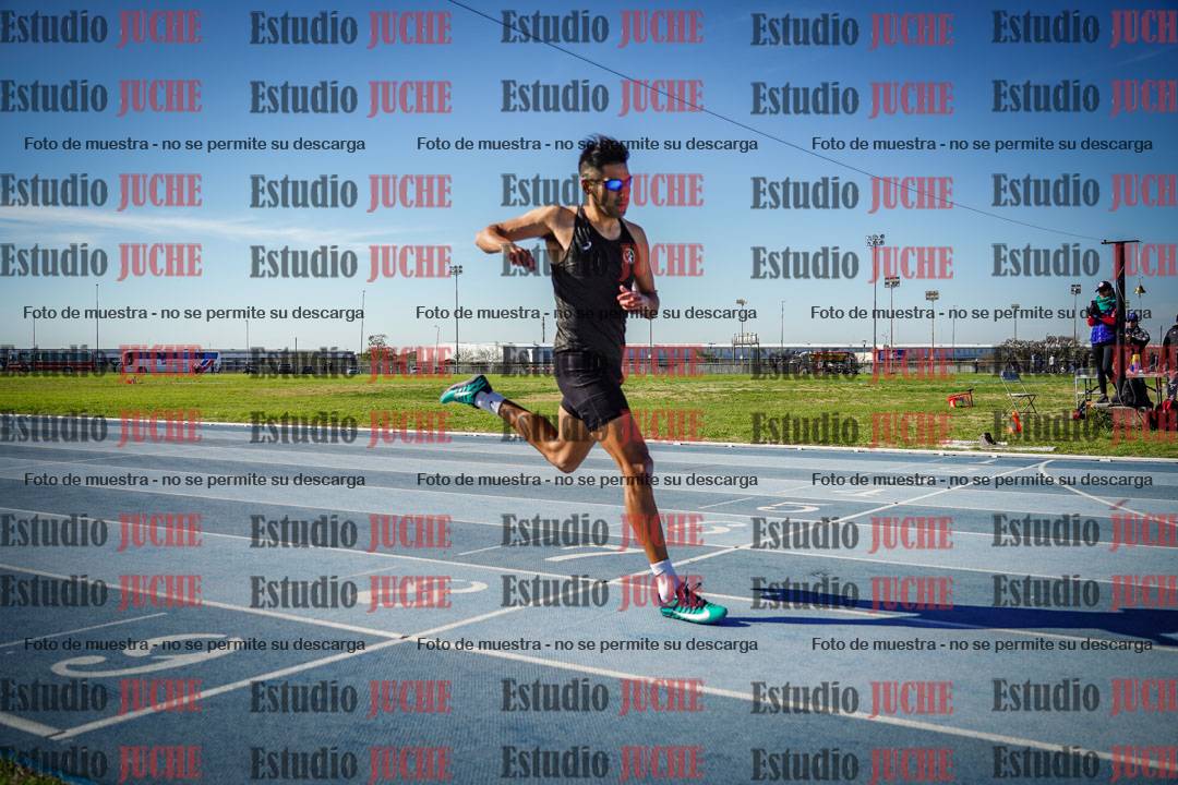 Fotos de los 400 m llanos de varones