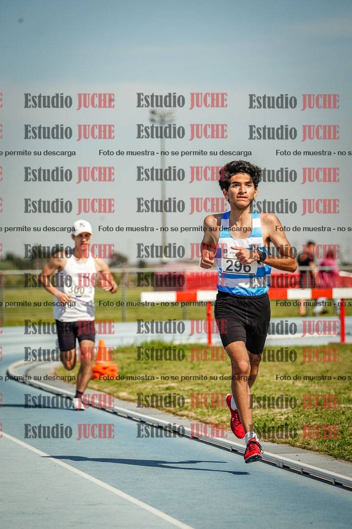 Fotos de los 3000 m llanos de varones