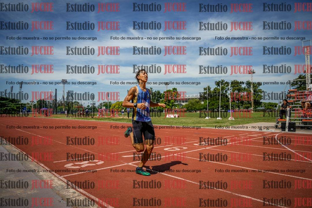 Fotos de los 400 m llanos de varones
