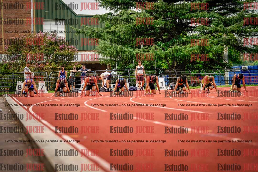 Fotos de los 100 m llanos de varones - FINAL