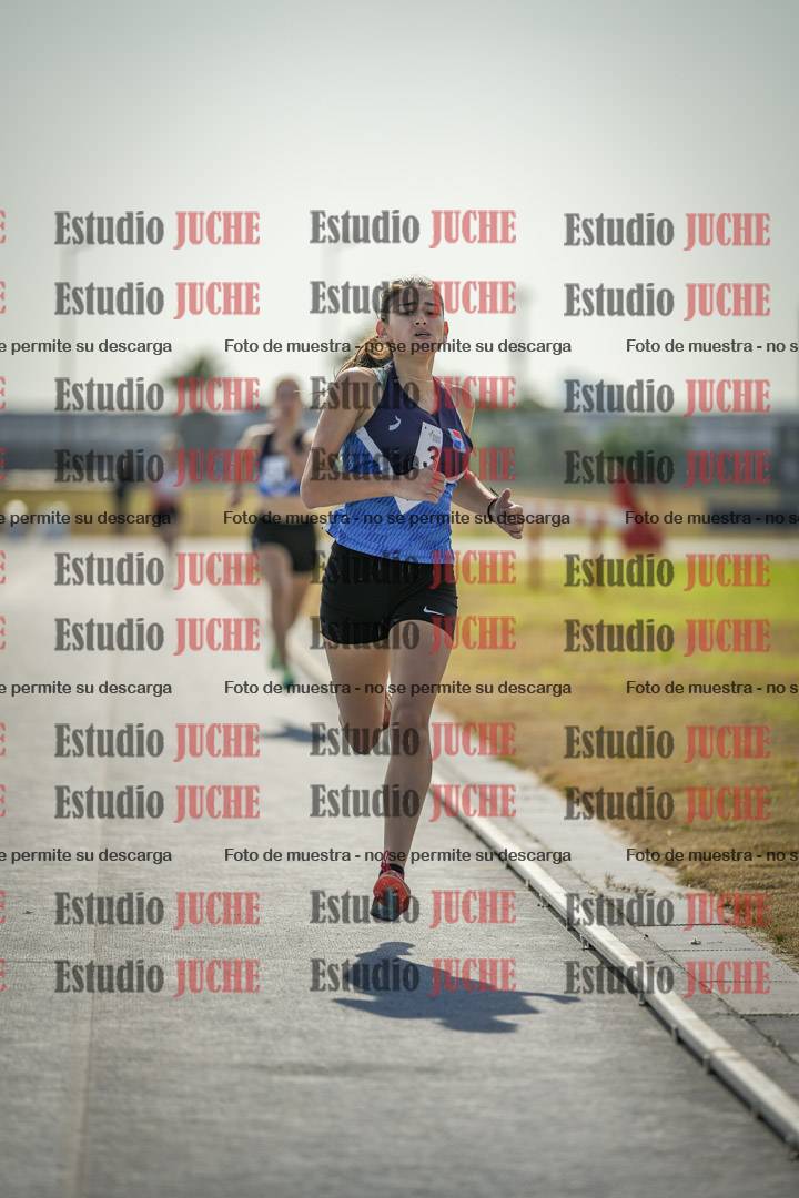 Fotos de los 800 m llanos de mujeres - combinadas 7