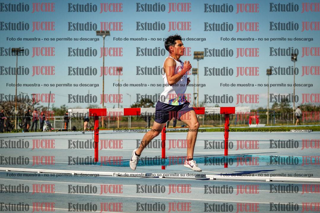 Fotos de los 5000 m llanos de mujeres y varones