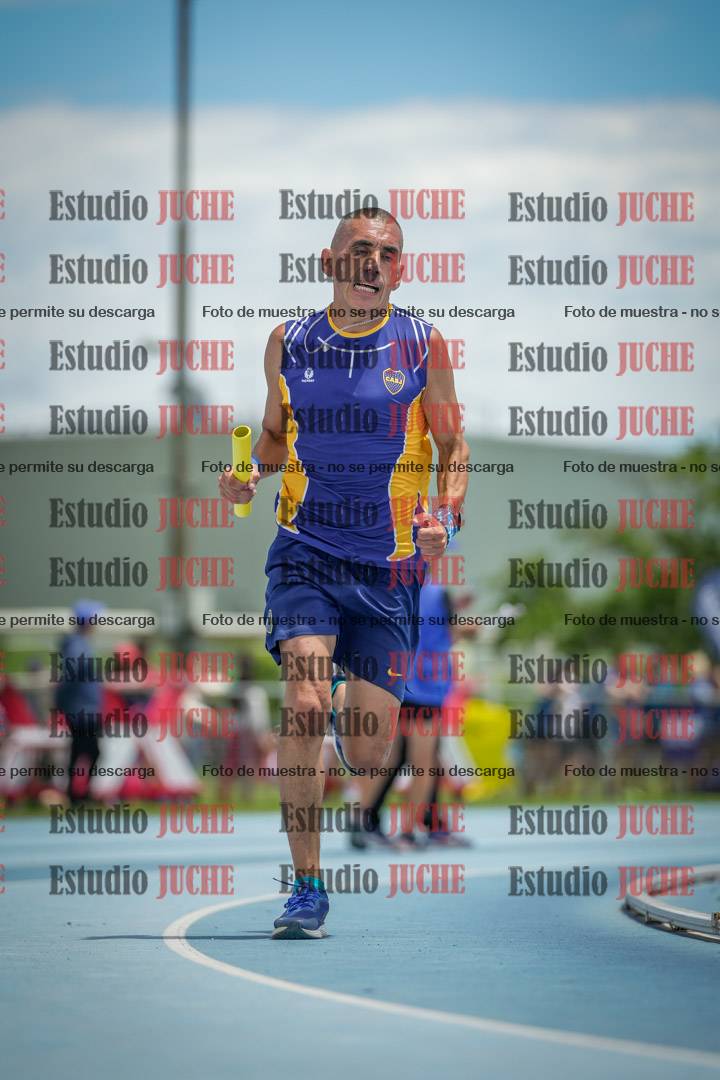 Fotos durante el transcurso de los relevos 20' para running teams - serie 2