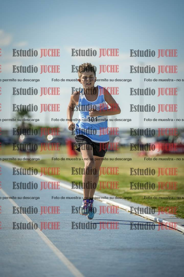 Fotos de los 600 m llanos de varones