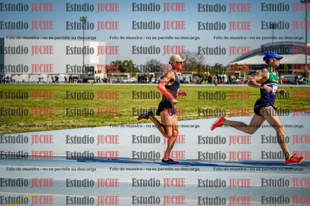 Fotos de los 3000 m llanos de varones