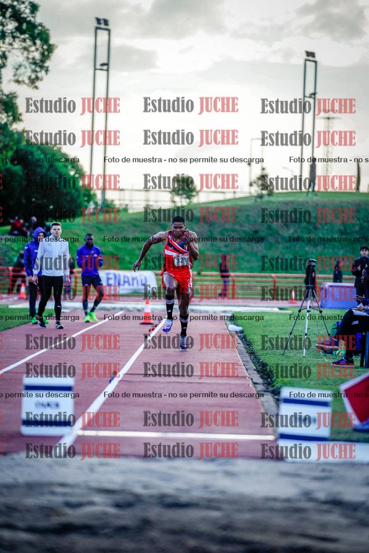 Fotos del salto en largo de varones - FINAL