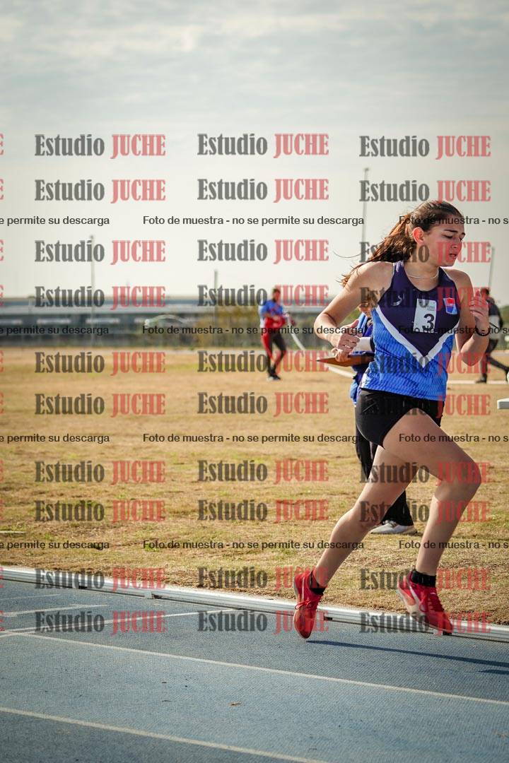 Fotos de los 800 m llanos de mujeres - combinadas 7