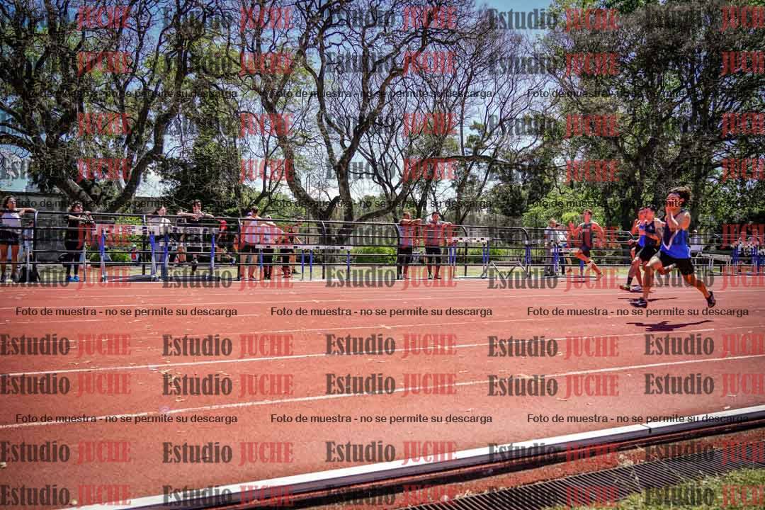 Fotos de los 100 m llanos de varones