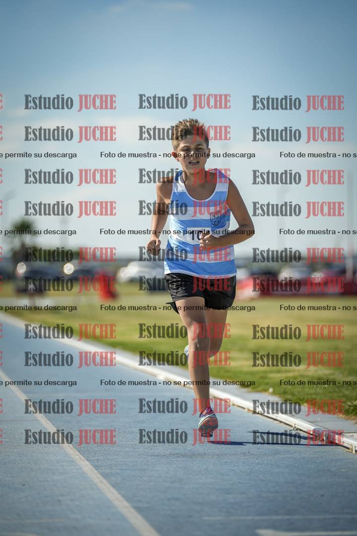 Fotos de los 600 m llanos de varones