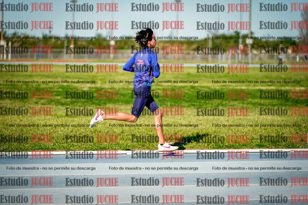 Fotos de los 2000 m llanos de varones
