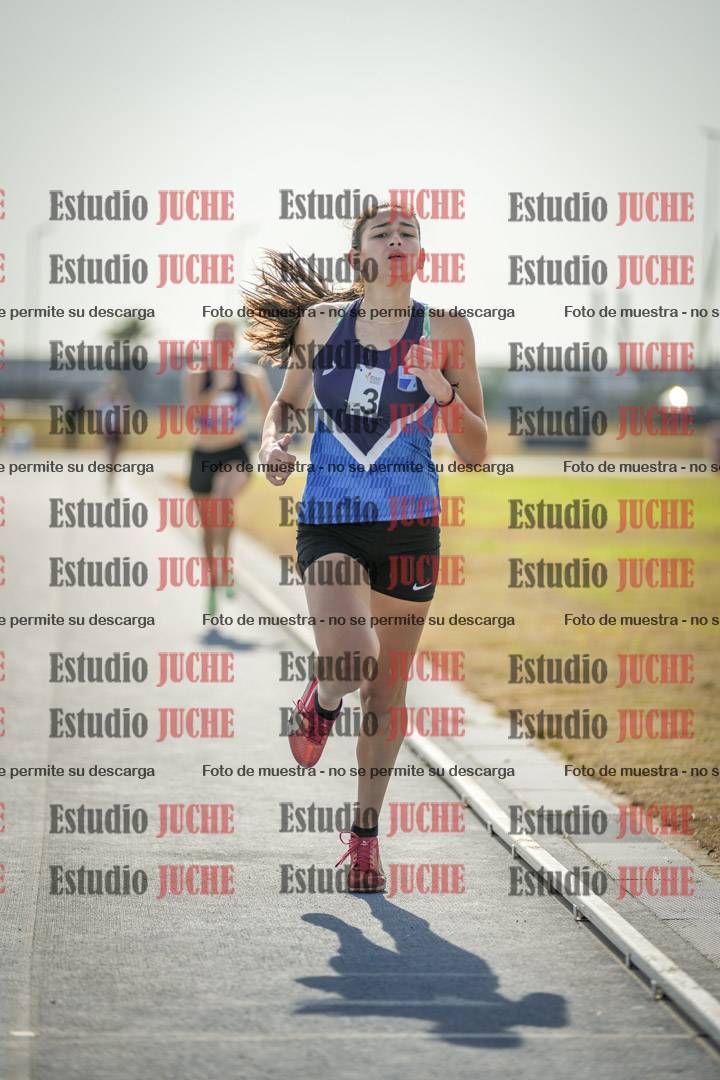 Fotos de los 800 m llanos de mujeres - combinadas 7