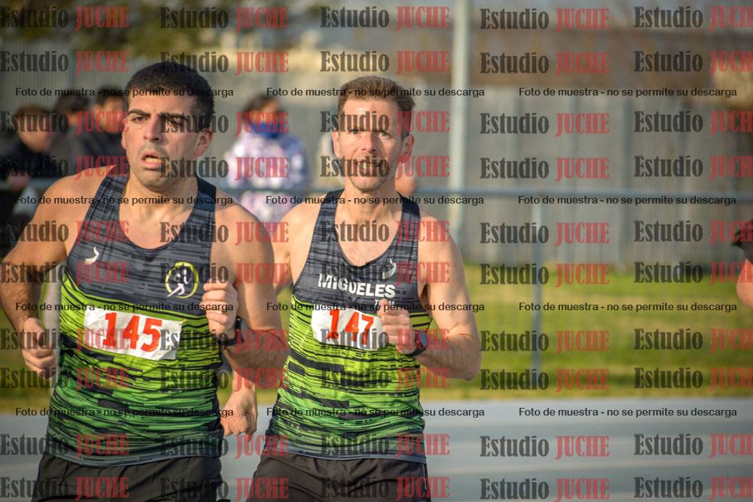 Fotos de los 3000 m llanos de varones