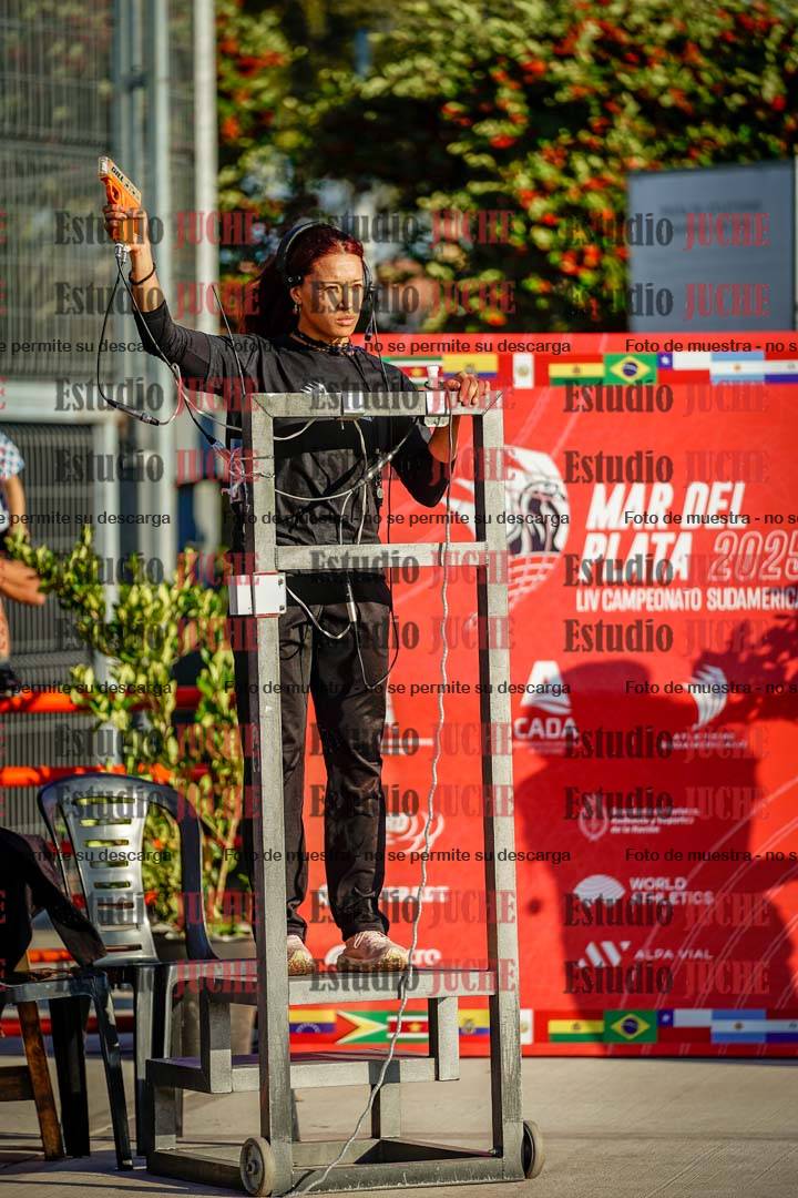 Fotos de algunos extras y podios del día 1