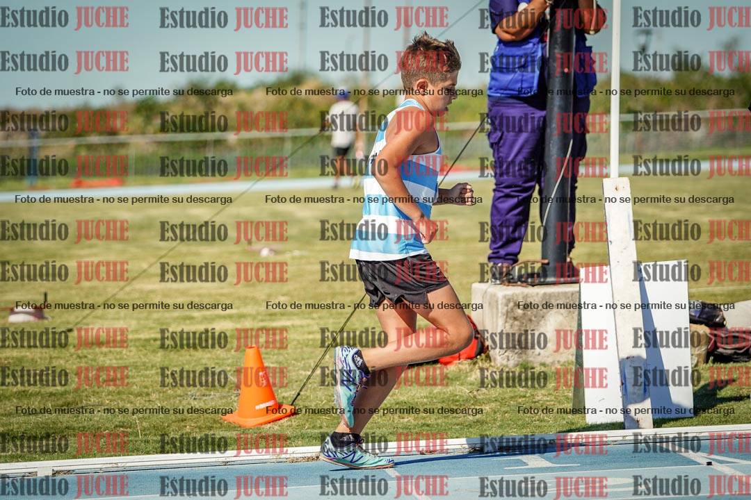Fotos de los 600 m llanos de varones