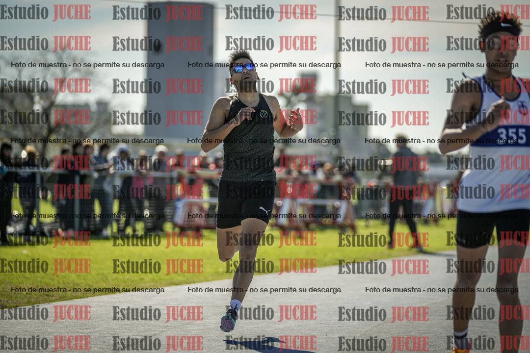 Fotos de los 400 m llanos de varones