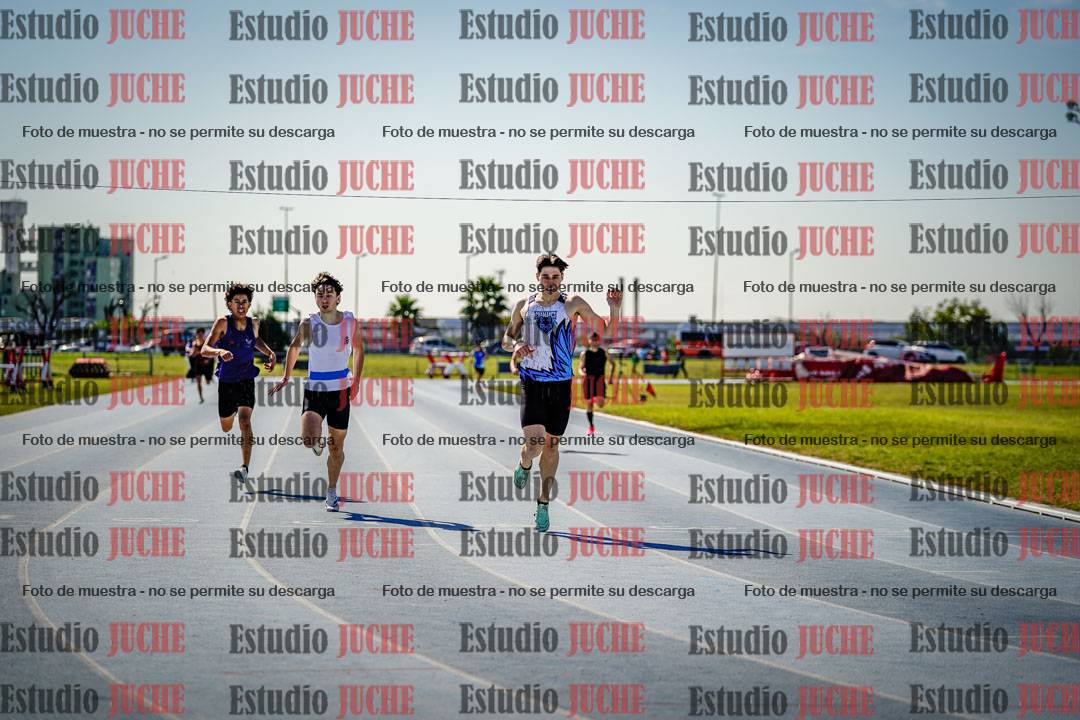 Fotos de los 400 m llanos de varones