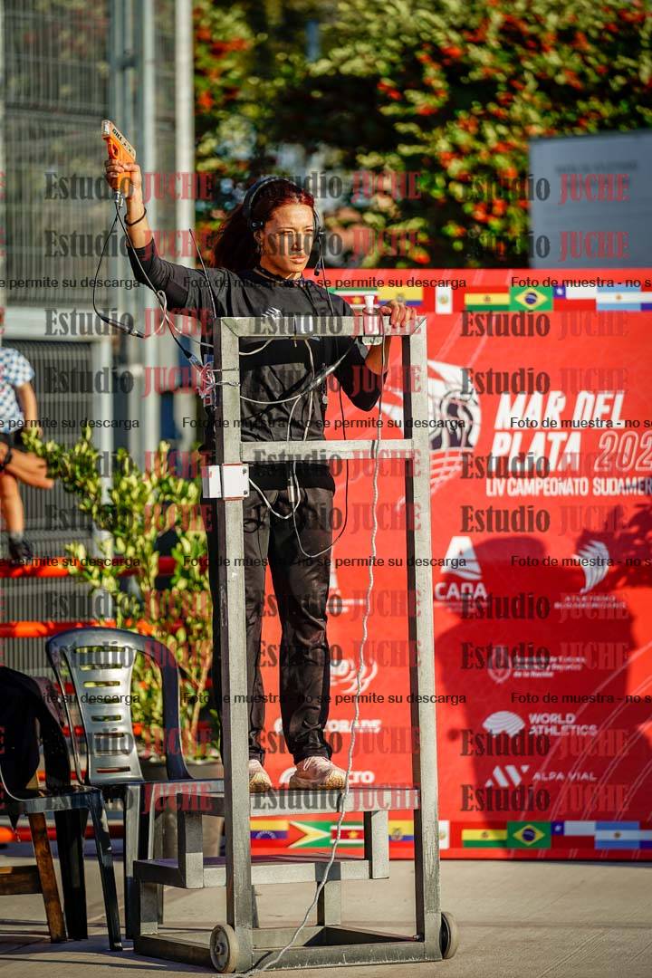 Fotos de algunos extras y podios del día 1