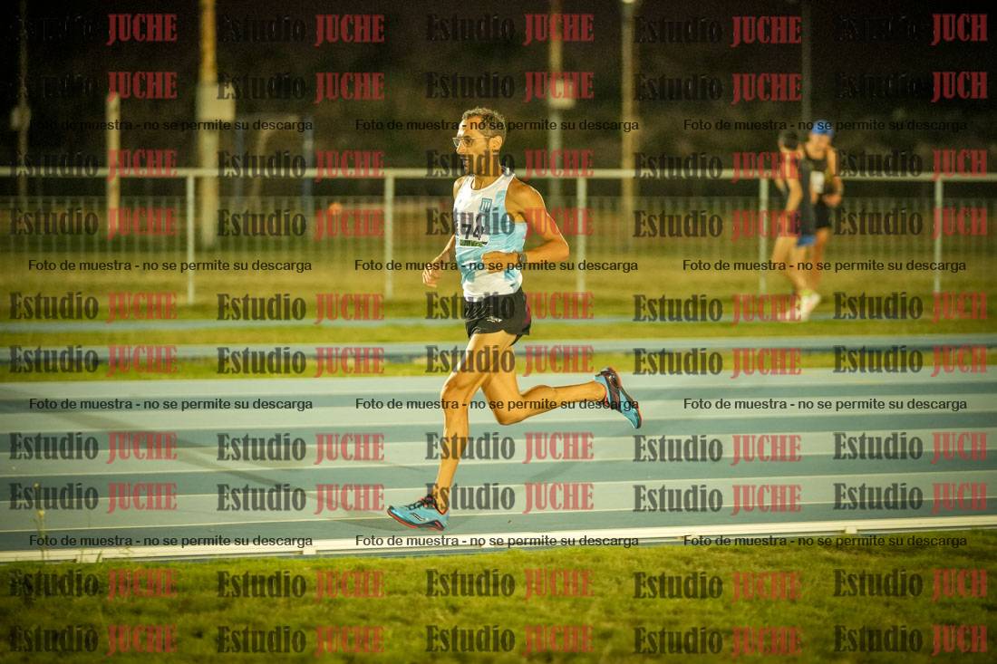 Fotos de los 3000 m llanos de varones