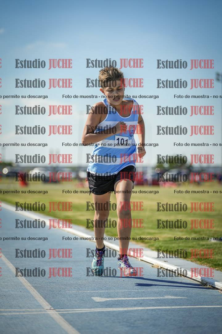 Fotos de los 600 m llanos de varones