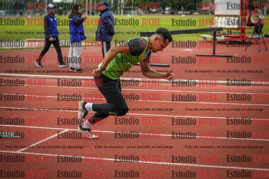 Fotos de los 400 m llanos de varones