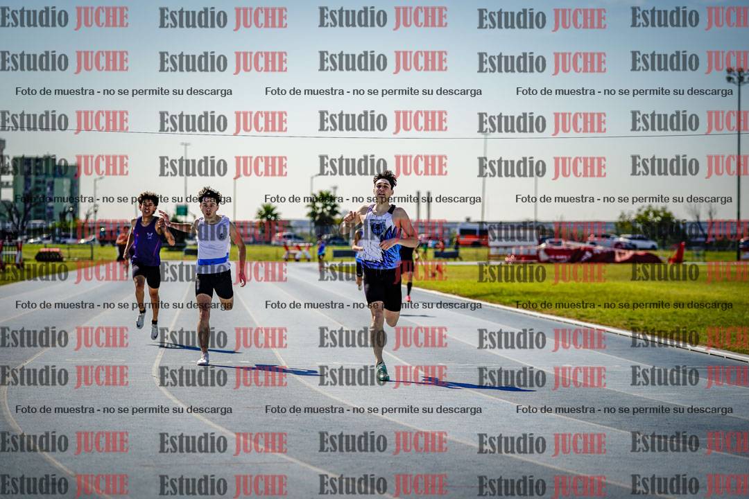 Fotos de los 400 m llanos de varones