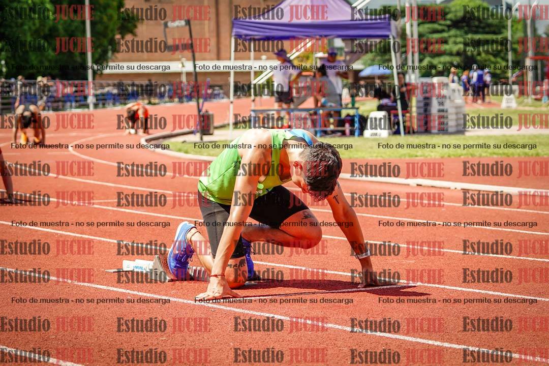 Fotos de los 400 m llanos de varones