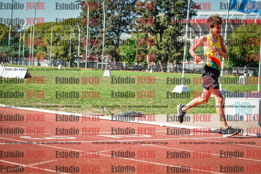 Fotos de los 600 m llanos de varones
