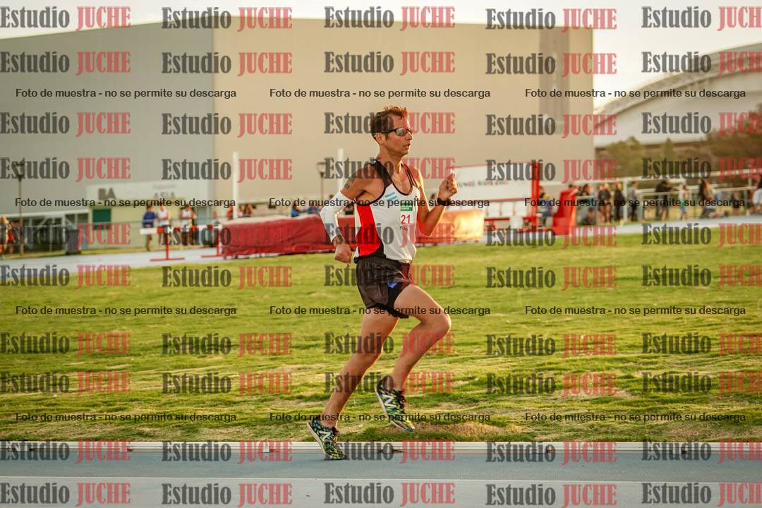 Fotos de los 3000 m llanos de varones