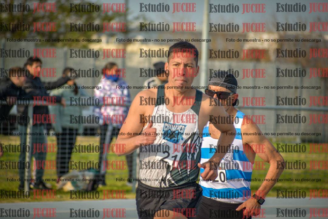 Fotos de los 3000 m llanos de varones