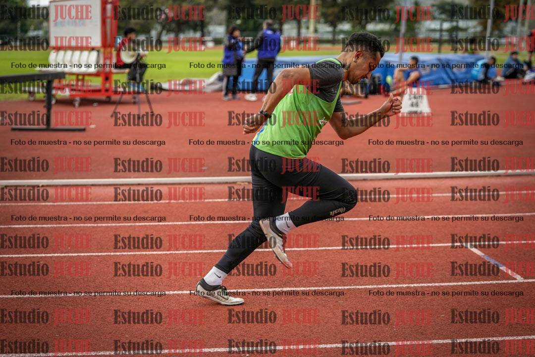 Fotos de los 400 m llanos de varones