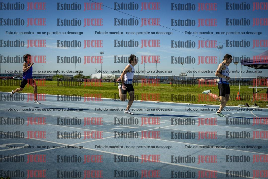 Fotos de los 400 m llanos de varones