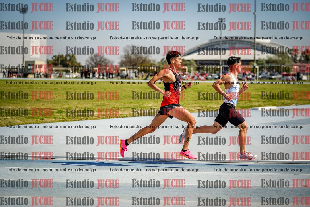 Fotos de los 3000 m llanos de varones